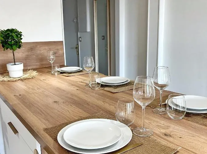 Le Petit Boheme - Cocon Rochelais Apartament *